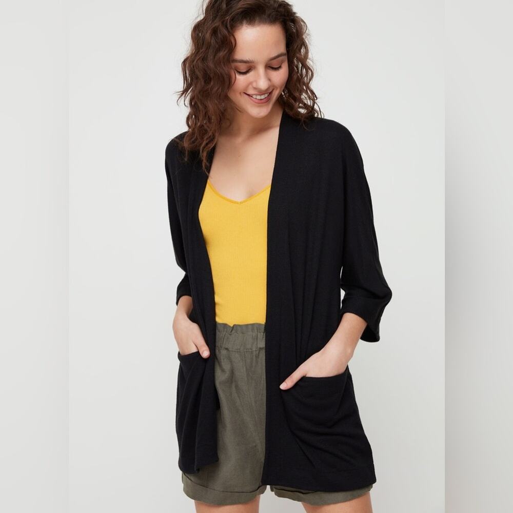 Aritzia Wilfred Free Black Half Sleeve Lightweight Cardigan Sweater Size Small